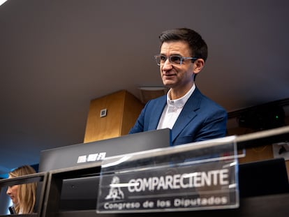 El presidente de RTVE, José Pablo López, este jueves en el Congreso.