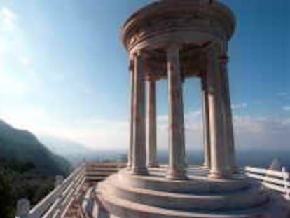 b sin nº (20/9/2000) -recibido por email- Mirador de Son Marroig, Mallorca. -foto: Lorenzo.