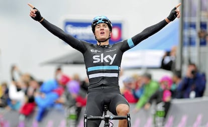 Gianni Moscon, del Sky, en una etapa en Noruega.