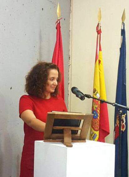 Mónica García toma posesión del acta de concejal este jueves.