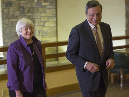 Janet Yellen, presidenta de la Fed, y Mario Draghi, presidente del BCE
