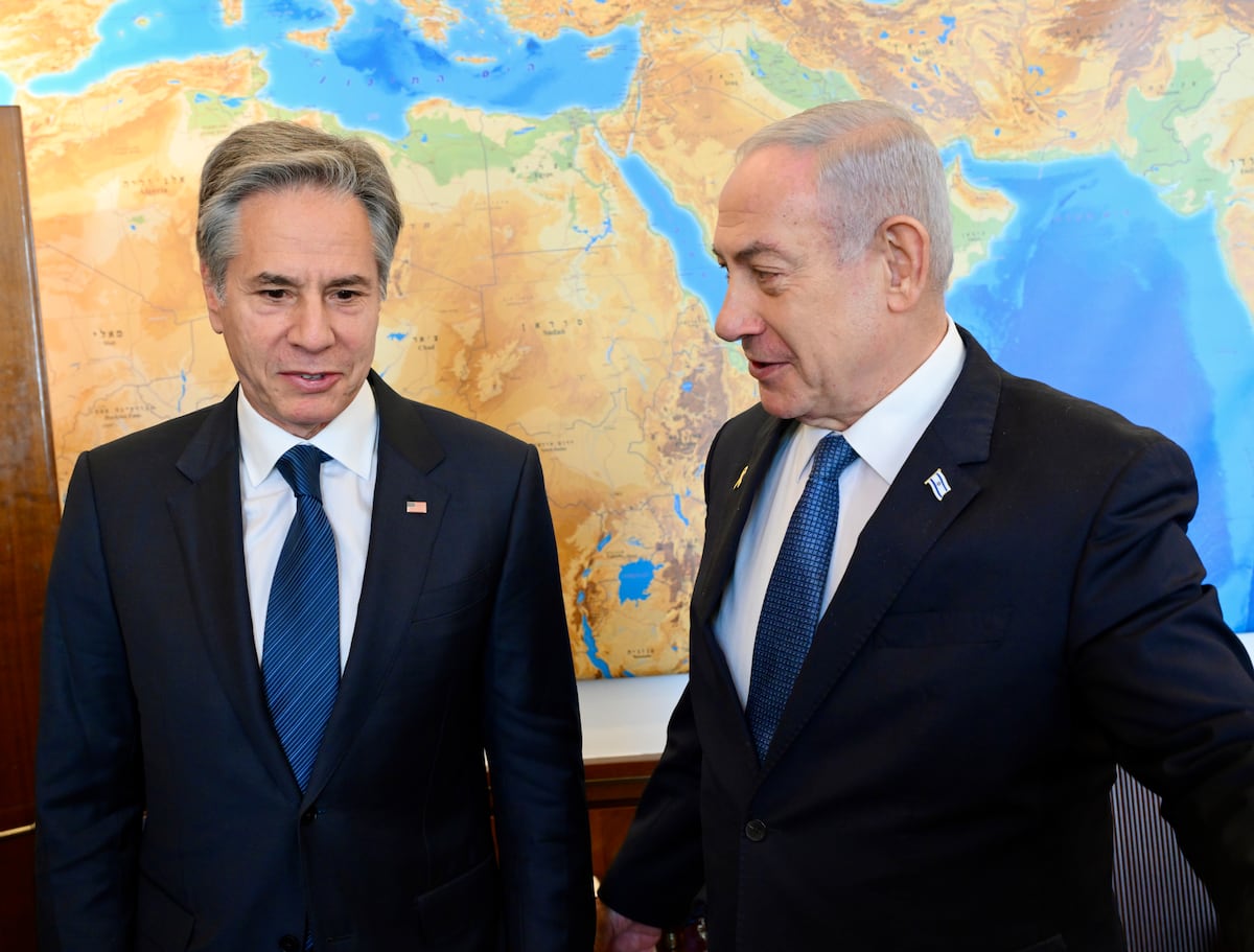 Blinken se reúne con Netanyahu en Israel en plena intensificación del ataque sobre Gaza