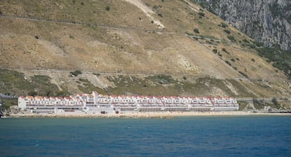 Playa de Sandy Bay en la costa de Gibraltar.