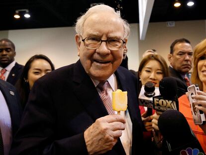 Warren Buffett, antes de una junta de Berkshire Hathaway en Omaha (Nebraska), en mayo de 2017.