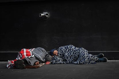 Personas sin hogar en Ciudad de México, en diciembre de 2024.