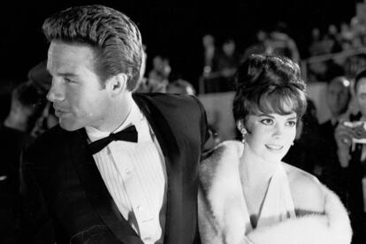 Oscar: Para moño con glamour, el que lució Natalie Wood en la gala de 1962. Si además va acompañado de Warren Beatty, mejor.