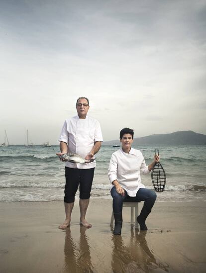 Manuel Zulaika y Pilar Manterola, parrillero y jefa de cocina del restaurante Iribar, en Getaria.