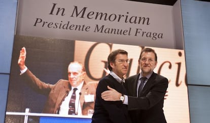 Feij&oacute;o y Rajoy, durante un homenaje al fundador del PP, Manuel Fraga.