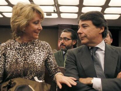 Esperanza Aguirre e Ignacio Gonz&aacute;lez, en un acto de este a&ntilde;o.