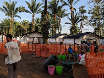 Centro de tratamento do Médicos Sem Fronteiras nas República Democrática do Congo.