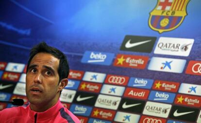 Claudio Bravo, durante la rueda de prensa previa al partido.