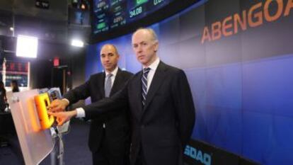 El presidente de Abengoa, Felipe Benjumea y el consejero delegado, Manuel Sánchez en 2013