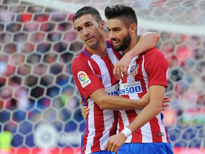 Gabi felicita a Carrasco.