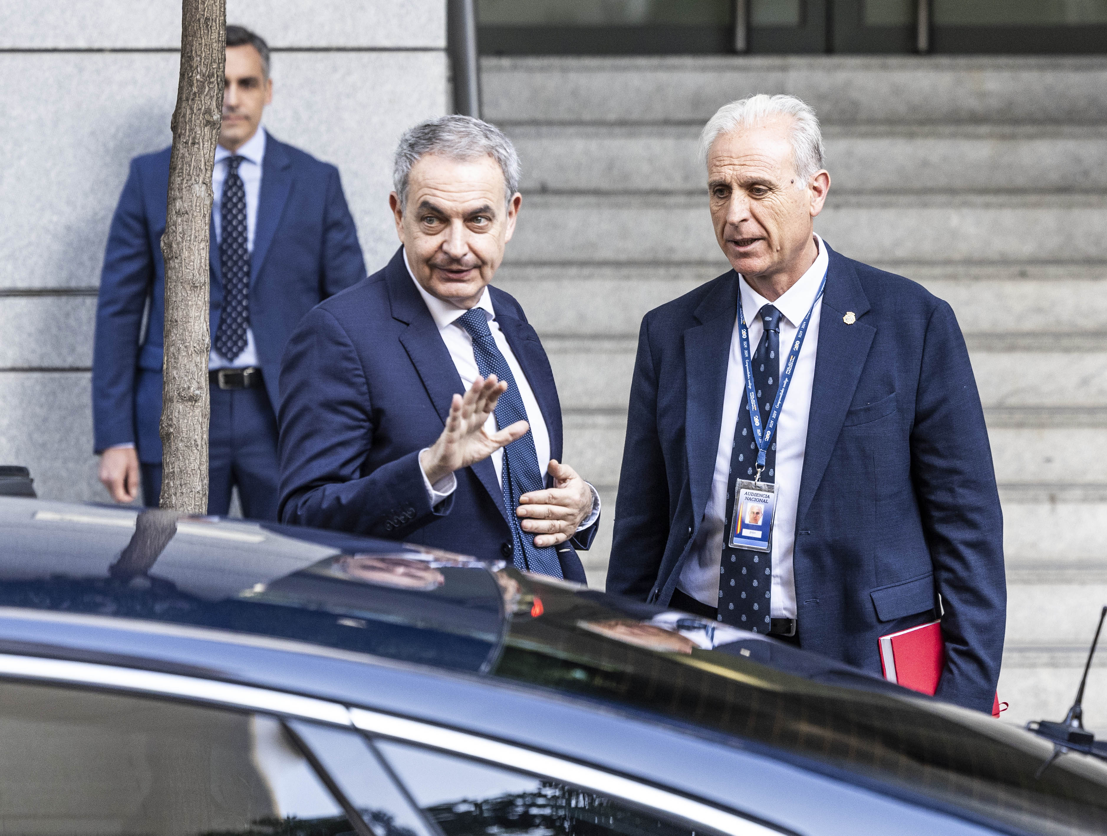 El juez rechaza la petición de Zapatero de declarar la “nulidad general” del ‘caso Plus Ultra’