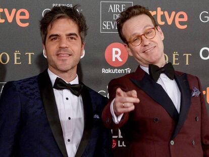 Los c&oacute;micos Ernesto Sevilla y Joaquin Reyes antes de comenzar la gala de los Premios Goya 2018.