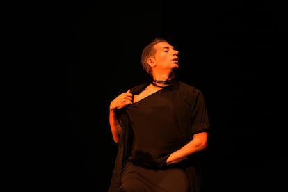 El bailarín Israel Galván, en un momento de 'La consagración de la primavera', en el Centro Conde Duque de Madrid.