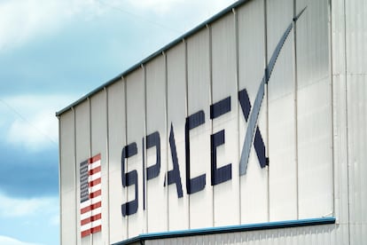 Logo de SpaceX.