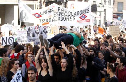 Manifestación de jóvenes en Madrid contra los recortes educativos. 