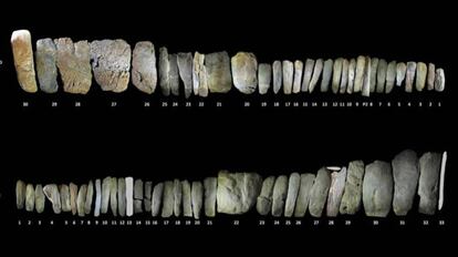 Alzado con fotografías de los dos laterales de soportes decorados en el dolmen de Soto.
