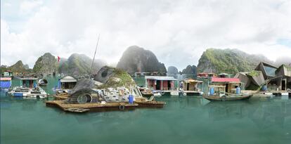 De 2007 a 2011 Dionisio González trabajó en la paradisiaca zona de Halong, una bahía al norte de Vietnam declarada Patrimonio de la Humanidad. El artista pudo constatar una forma de vida móvil practicada por los pescadores de la región generación tras generación, no tomaba como fundamento las estructuras fijas, sino unas cabañas flotantes donde sus ocupantes pasaban la mayor parte del tiempo sin tener necesidad de pisar tierra firme.