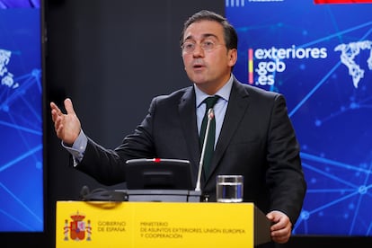 El ministro español de Asuntos Exteriores, José Manuel Albares, en una rueda de prensa en Madrid este 14 de febrero.