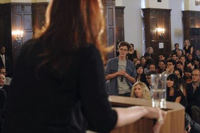 President Cristina Fern&aacute;ndez de Kirchner takes a question from a Georgetown student on Thursday.