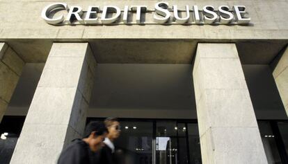 Entrada de una oficina de Credit Suisse en Suiza.