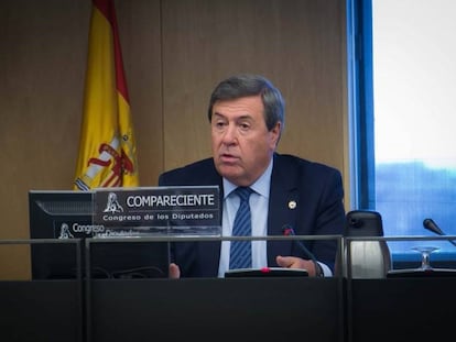 Gonzalo Aguilera, decano del Colegio de Registradores de España, durante su intervención en el Congreso este jueves