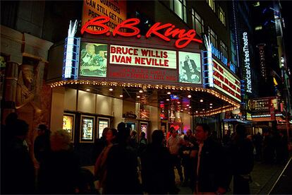 El B. B. King Blues Club & Grill es, según <b><i>The Village Voice</b></i>, el mejor sitio de Nueva York para ver bandas olvidadas.<b><i></b></i>