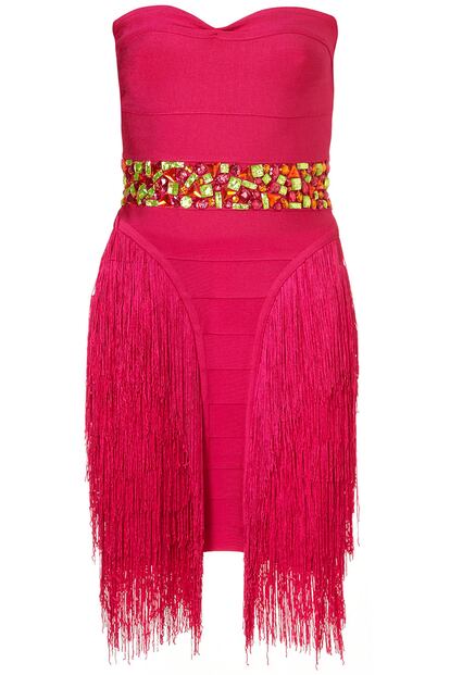 De escote tipo bandeau, cinturilla con incrustaciones de pedrería y flecos. Es de TopShop. Precio: 160 euros aprox.