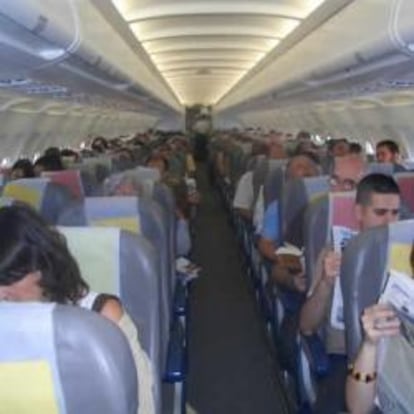 Pasajeros en un avión