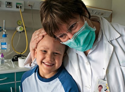 El cáncer infantil es un mundo desconocido para la mayoría. La capacidad de lucha de niños y jóvenes sorprende con frecuencia a quienes les rodean