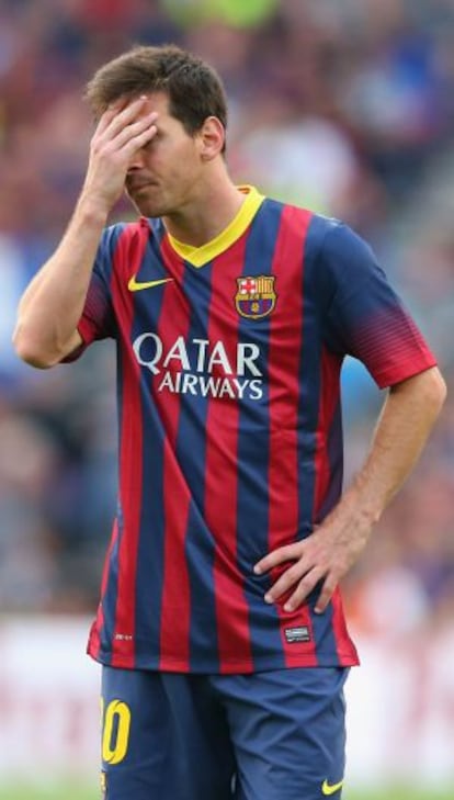 Messi se lamenta durante el Barça-Atlético.