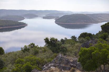 Vista del embalse del Cíjara.