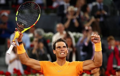 Rafa Nadal celebra su victoria ante Diego Schwartzman en los octavos del Mutua Madrid Open