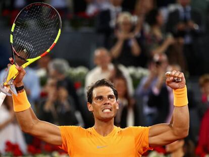 Rafa Nadal celebra su victoria ante Diego Schwartzman en los octavos del Mutua Madrid Open