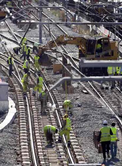 Obras del AVE entre la estacin de Bellvitge y la de Sants.