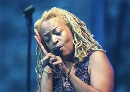 La cantante Casandra Wilson, durante su actuación, el pasado lunes, en el Festival de San Sebastián.