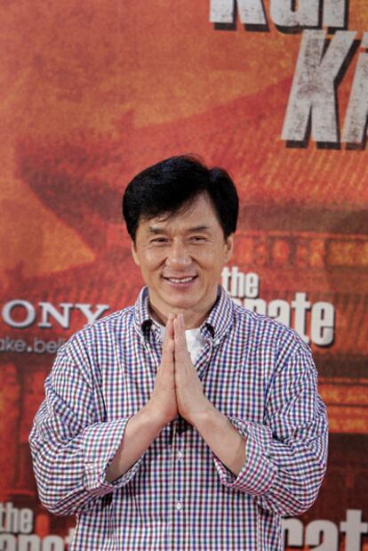 Jackie Chan, presentando en Madrid <i>The karate kid.</i>