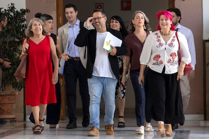 Montero, to Moreno: "This investiture is a fraud. Stop hiding behind the Government of Pedro Sánchez" | Spain