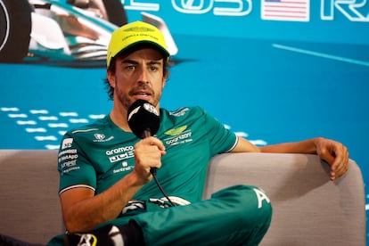 Fernando Alonso es otra 'celebrity' que vio la oportunidad de invertir en el mundo de los deportes virtuales. En 2017, el bicampeón de fórmula 1 dio su primer paso en 'simracing', término que se refiere al automovilismo virtual, y, dos años después, formó su propio equipo. Llamado FA Racing G2 Logitech G, este proyecto contó con siete conductores internacionales en su primera temporada. Entre ellas, figuraban los españoles Diego Ruiloba y Kristian Kwietniewski.