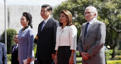 La presidenta de Costa Rica recibe al presidente chino. 