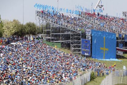 El circuito de Montmeló se tiñó de azul en el GP de España de Fórmula 1.