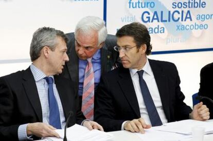 Alfonso Rueda, José Luis Baltar y Alberto Núñez Feijóo, ayer en el comité ejecutivo del PP.