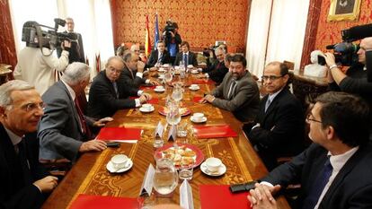 Reuni&oacute;n del ministro de Justicia, Antonio Caama&ntilde;o, con altos representantes del Poder Judicial. 