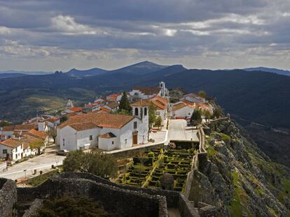 Vista de Marv&atilde;o, uno de los pueblos m&aacute;s bonitos del Alentejo portugu&eacute;s. 