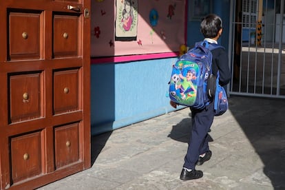 Un estudiante en Oaxaca, México, 9 de junio 2025.