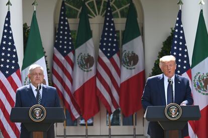 López Obrador y Trump, durante su comparecencia. El presidente mexicano le dijo a su homólogo estadounidense: “En vez de agravios, hemos recibido de usted comprensión y respeto”.