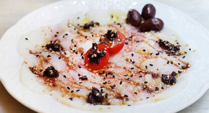 Carpaccio de bacallà del restaurant Cua Curta.