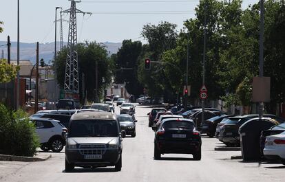 Traffic on a street in Arganda del Rey, last Tuesday. 